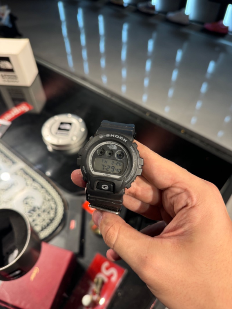 Supreme x The North Face x Casio Relógio G-SHOCK Black DW-6900
